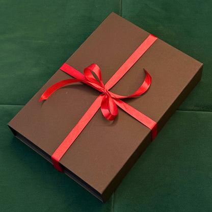 Bylų rinkinys elegantiškoje dovanų dėžutėje